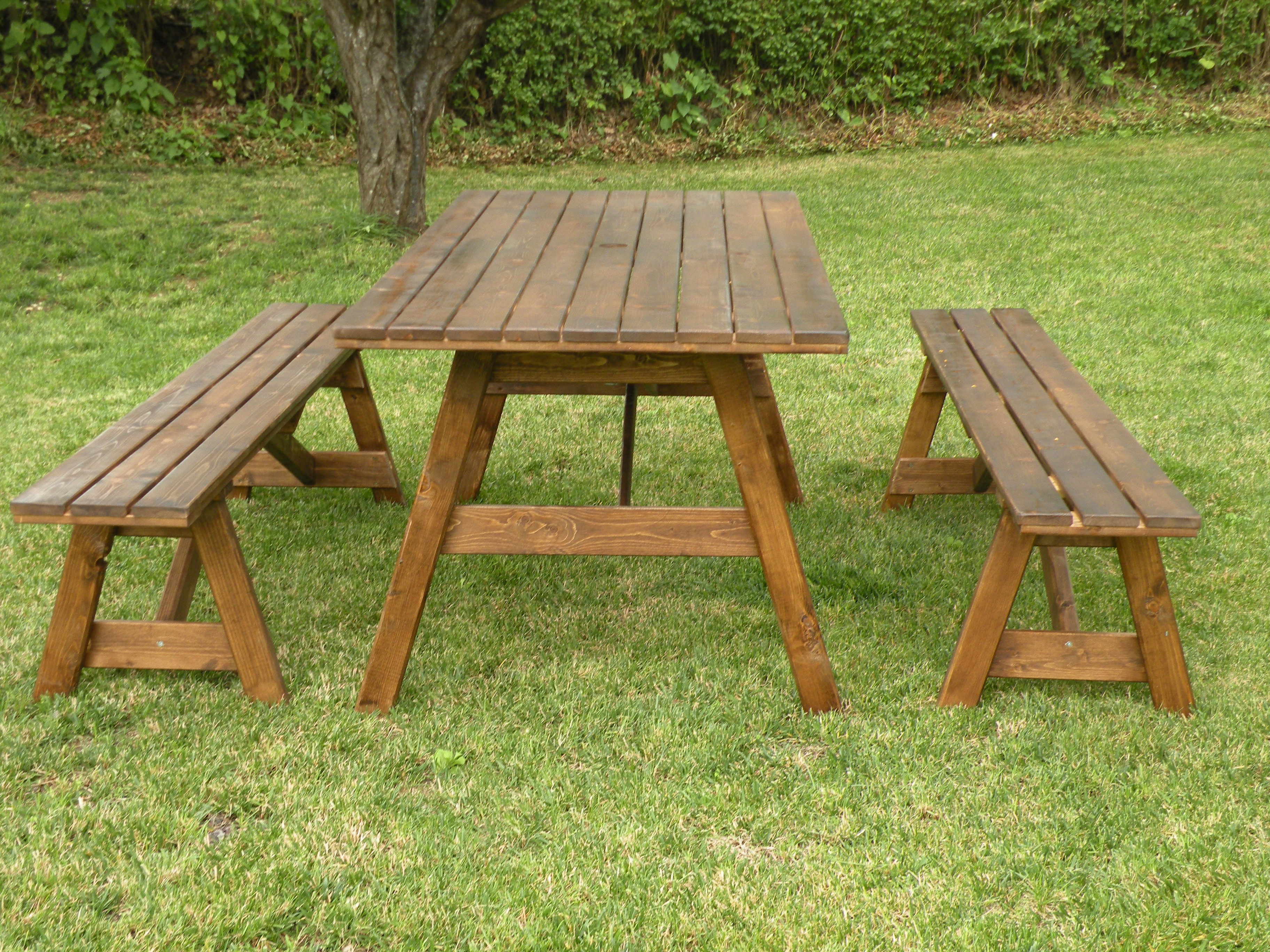 tavoli per l 39 esterno in legno tavolo da giardino con